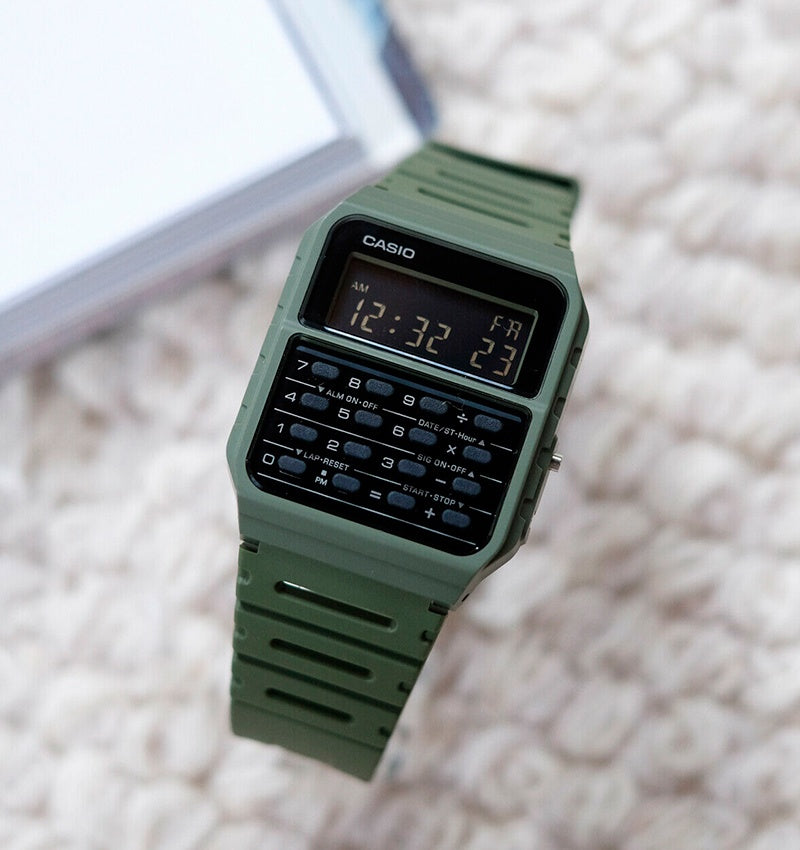 Casio Collection CA-53WF – Orologio Digitale Uomo Con Calcolatore E Cinturino In Resina, Stile Vintage Anni '80, Bianco